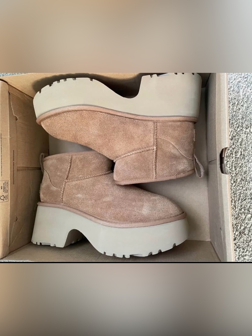 UGG Women's Suede Platform Ankle Boots - Taupe